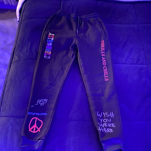 travis scott sweatpants champion